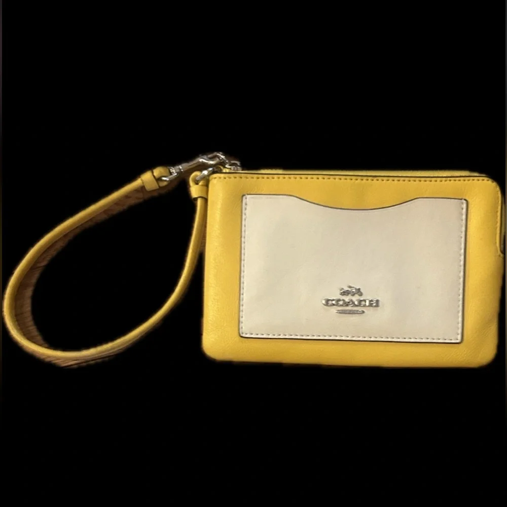 Coach Two-Tone Yellow and Cream Wristlet - Picture 5 of 7